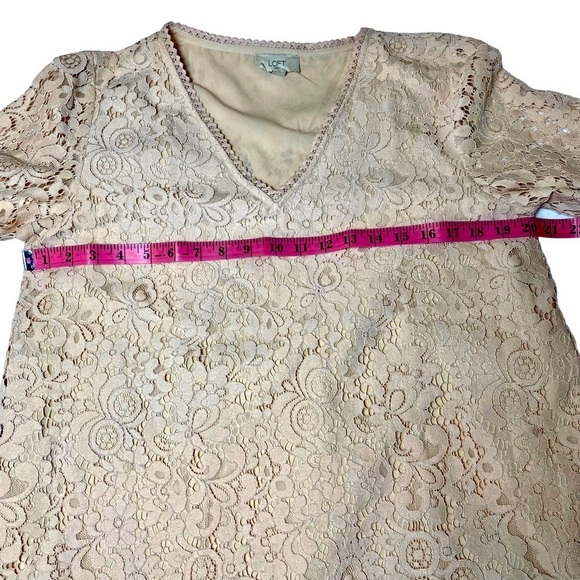 LOFT Peachish-Tan Laced Blouse with Bell Sleeves Ladies Medium nwot - Picture 6 of 9